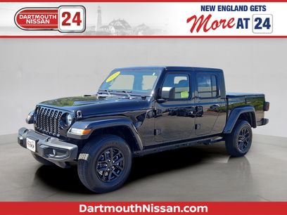 Used 2022 Jeep Gladiator Sport