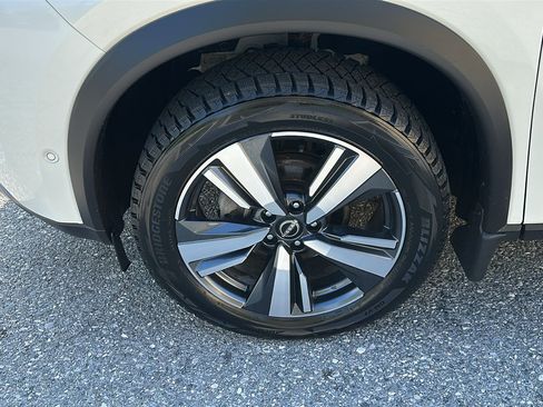 Certified 2023 Nissan Rogue SL w/ SL Premium Package AWD/4WD image 8