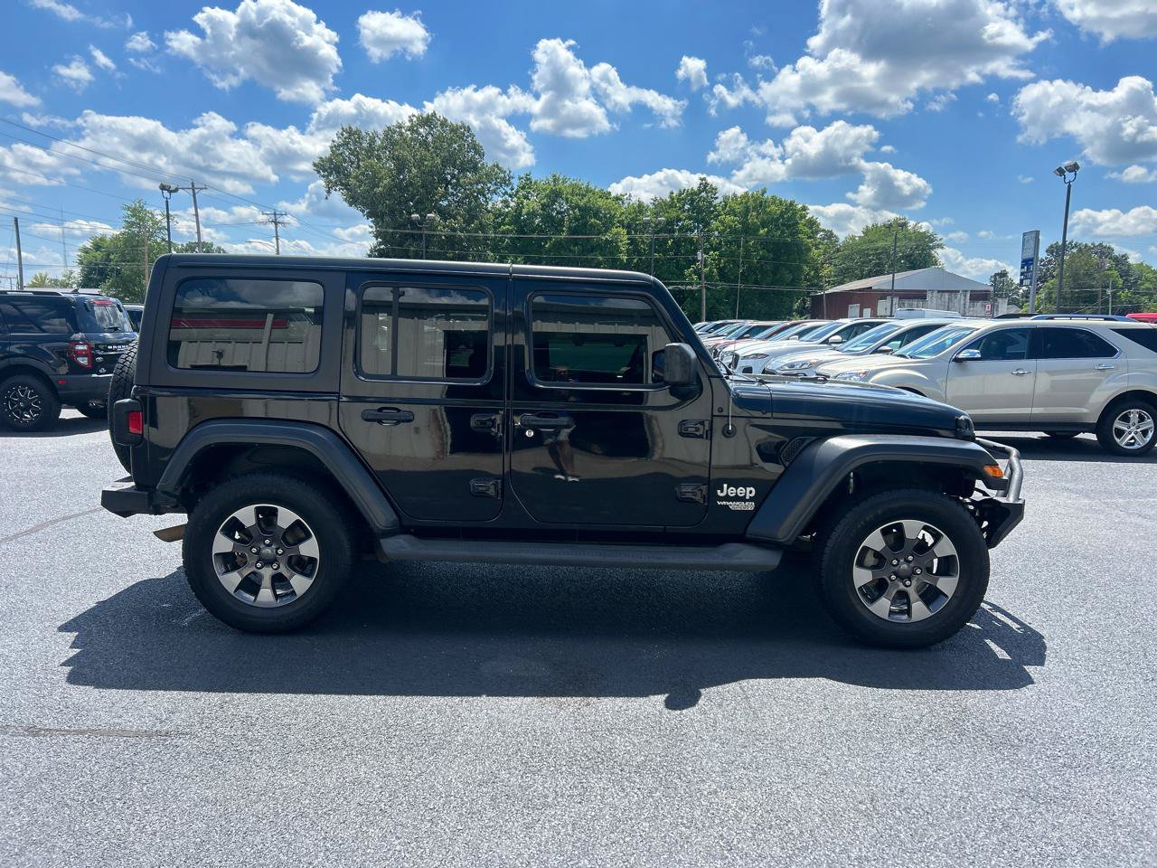 Used 2019 Jeep Wrangler Unlimited Sport S AWD/4WD image 4