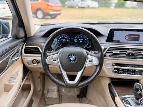 Used 2016 BMW 750i xDrive AWD/4WD image 58