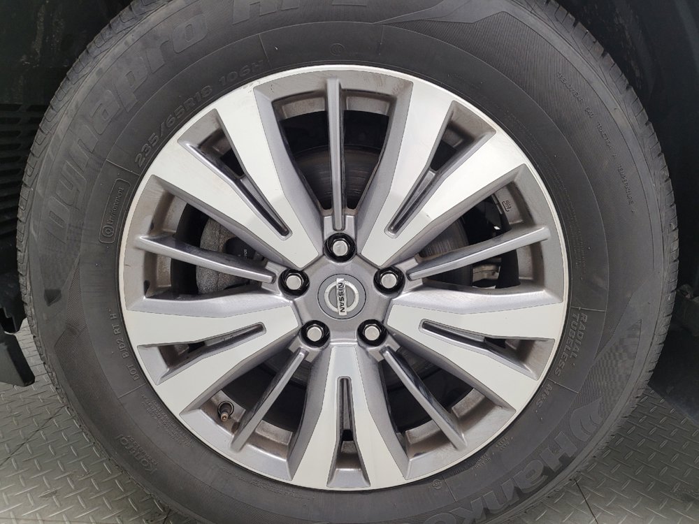 Used 2020 Nissan Pathfinder SL AWD/4WD image 31