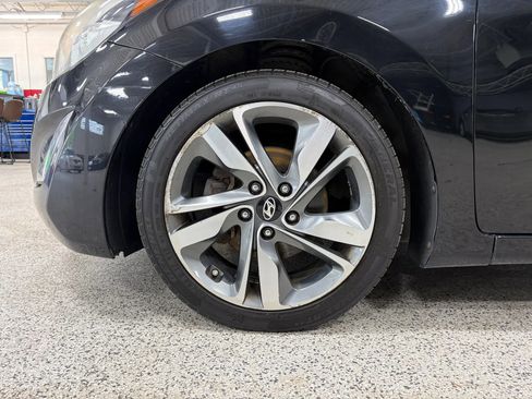 Used 2014 Hyundai Elantra Limited FWD image 14