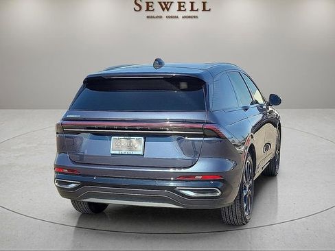 Used 2024 Lincoln Nautilus Reserve w/ Equipment Group 202A AWD/4WD image 5
