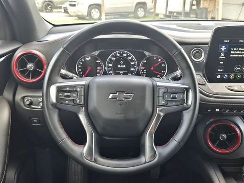 Used 2025 Chevrolet Blazer RS image 23