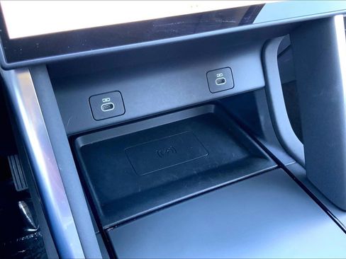 Certified 2024 Land Rover Discovery Sport S image 33