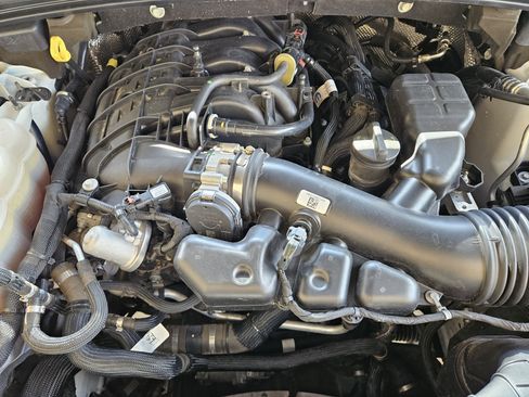 Used 2021 Jeep Grand Cherokee L Overland w/ Luxury Tech Group IV image 32