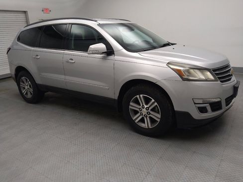 Used 2015 Chevrolet Traverse LT image 11
