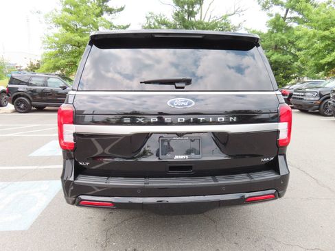 Used 2024 Ford Expedition Max XLT AWD/4WD image 5