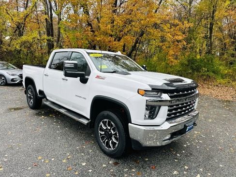 Used 2022 Chevrolet Silverado 3500 LTZ w/ LTZ Plus Package image 3