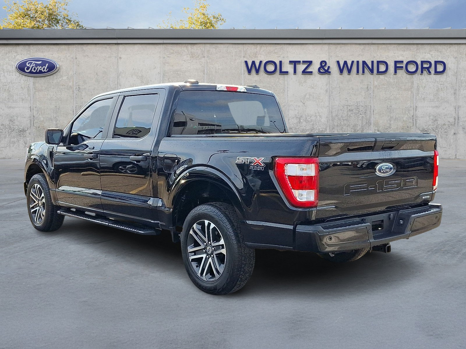 Certified 2023 Ford F150 XL w/ STX Appearance Package AWD/4WD image 4