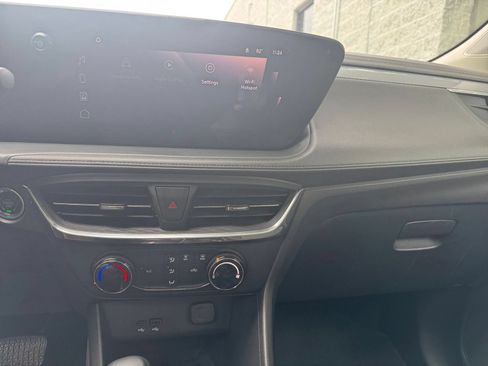 Used 2026 Buick Encore GX Preferred FWD image 17