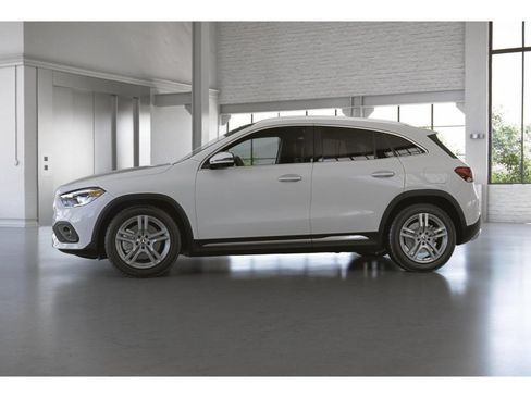 Used 2023 Mercedes-Benz GLA 250 4MATIC image 36