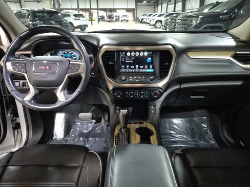 Used 2019 GMC Acadia Denali w/ Technology Package AWD/4WD image 22
