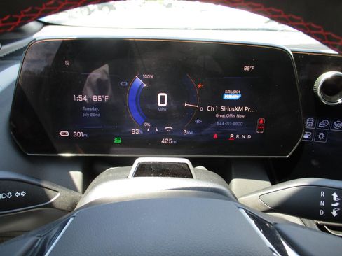 Used 2024 Chevrolet Equinox EV RS image 16