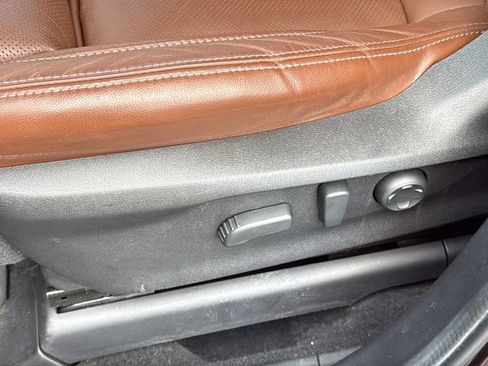 Used 2023 Subaru Ascent Touring AWD/4WD image 11