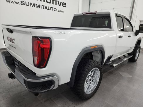 Used 2022 GMC Sierra 2500 Pro w/ Convenience Package image 4
