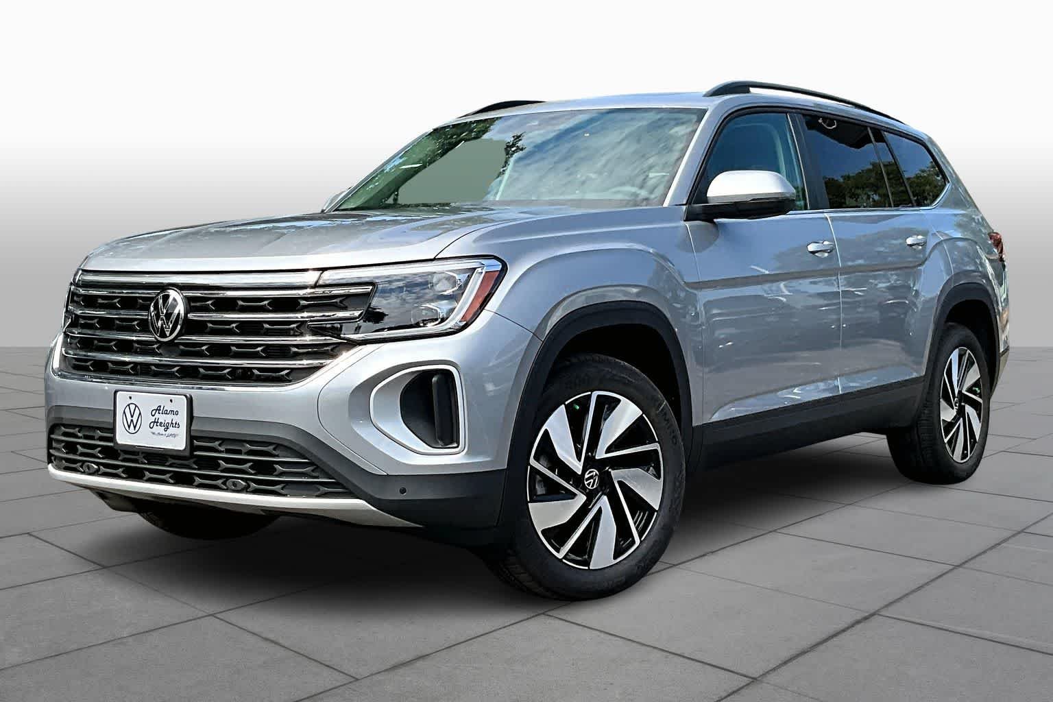 New 2026 Volkswagen Atlas SE FWD image 1