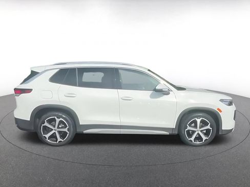 Used 2026 Volkswagen Tiguan SE FWD image 16