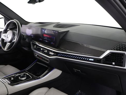 Used 2024 BMW X5 M60i image 34