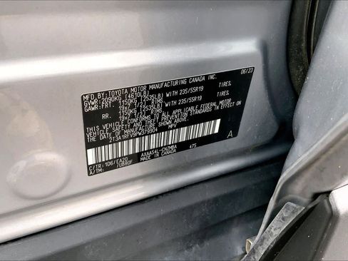 Used 2023 Toyota RAV4 XLE Premium image 37