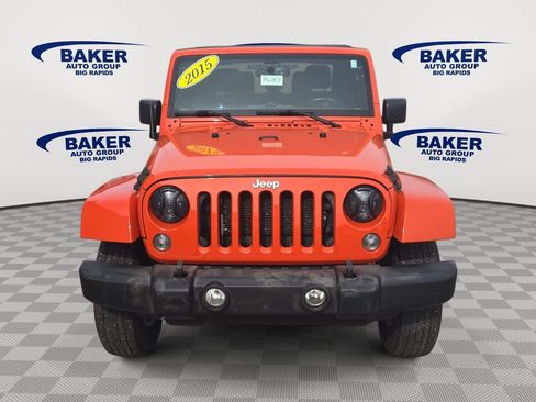 Used 2015 Jeep Wrangler Sahara w/ Dual Top Group AWD/4WD image 2