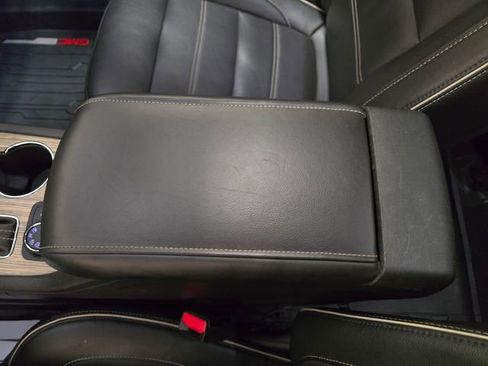 Used 2019 GMC Acadia Denali w/ Technology Package AWD/4WD image 27