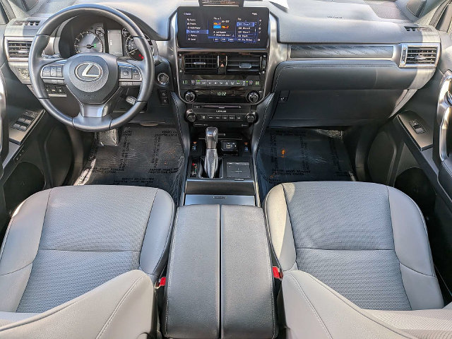 Used 2023 Lexus GX 460 w/ Black Line Special Edition AWD/4WD image 16
