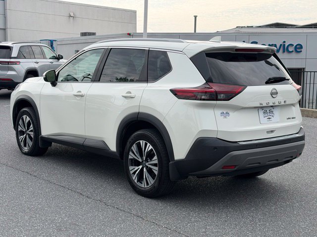 Used 2022 Nissan Rogue SV w/ SV Premium Package AWD/4WD image 11