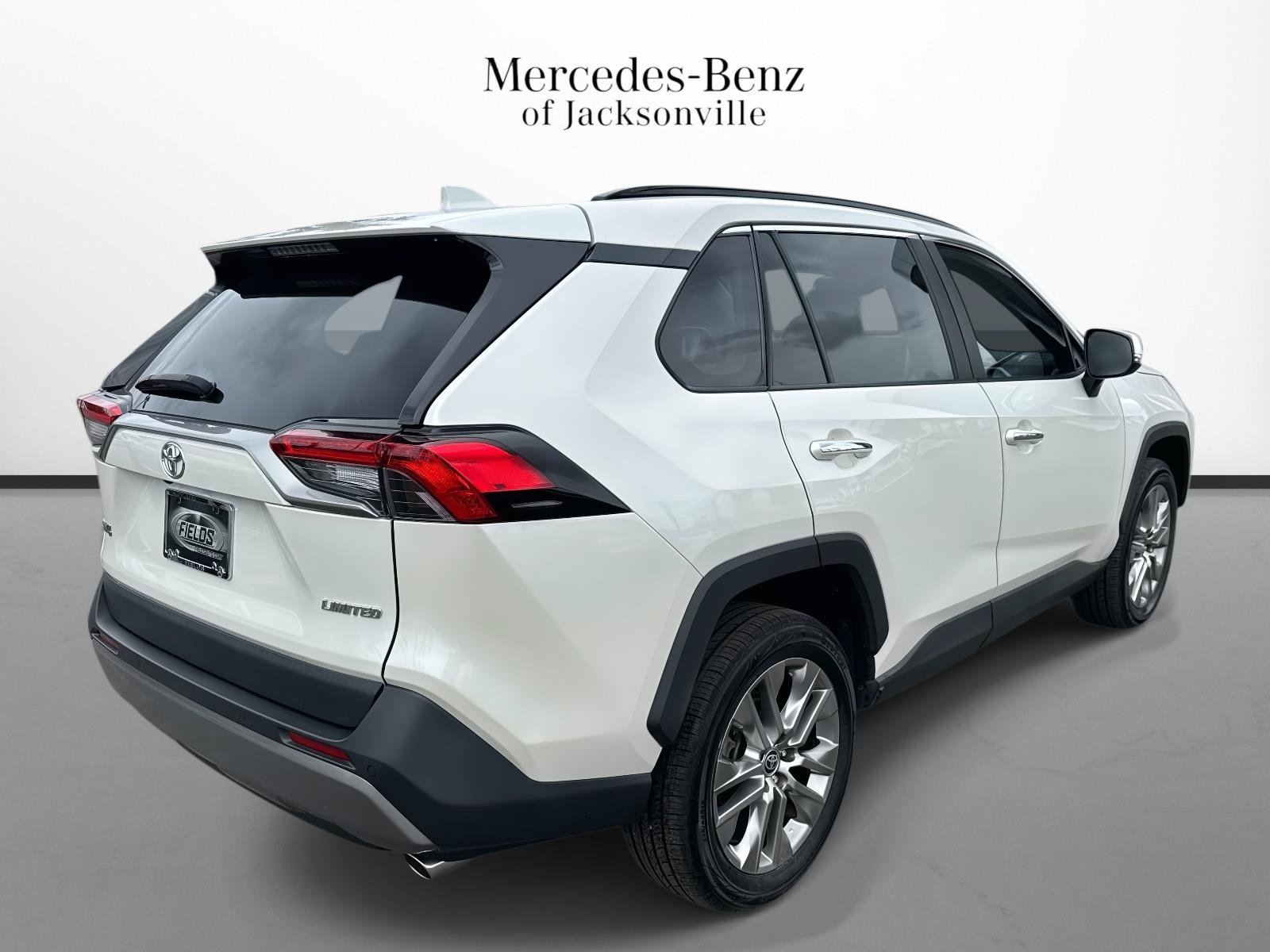 Used 2022 Toyota RAV4 Limited w/ Limited Grade Weather Package FWD image 3