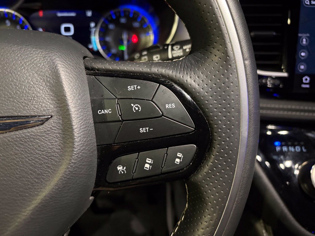 Used 2021 Chrysler Pacifica Limited w/ Uconnect Theater Family Group AWD/4WD image 32