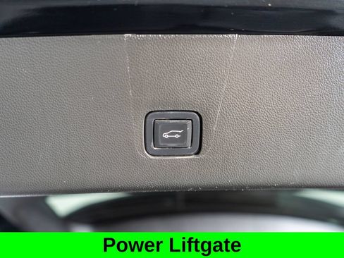 Used 2020 Chevrolet Traverse RS AWD/4WD image 31