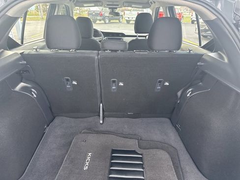 Used 2024 Nissan Kicks SV image 17