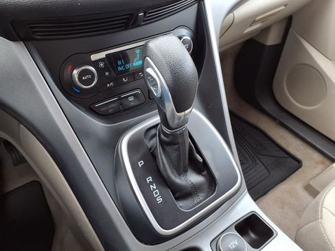 Used 2014 Ford Escape SE w/ Equipment Group 201A image 19