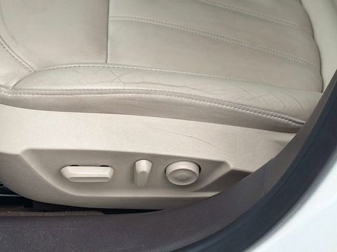 Used 2013 Buick Regal Leather image 21