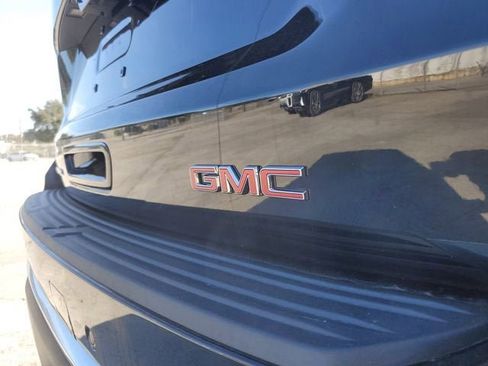 New 2026 GMC Yukon XL Denali w/ Denali Reserve Package image 7
