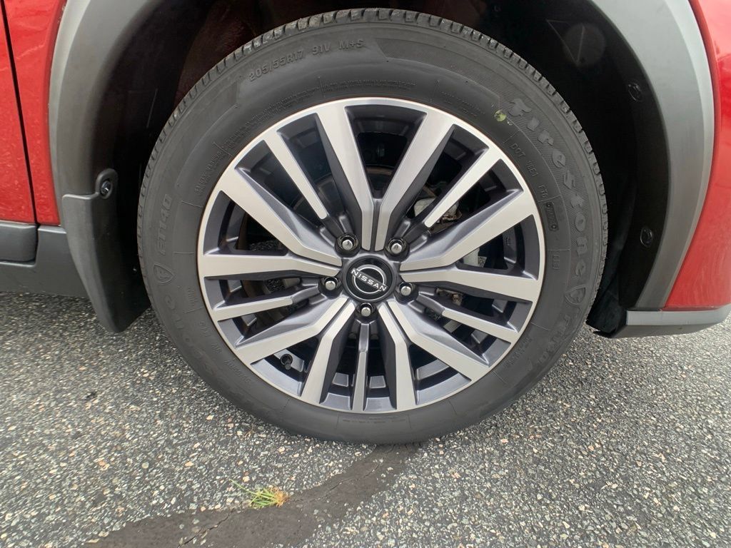 Certified 2023 Nissan Kicks SV FWD image 32