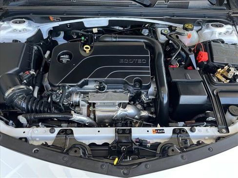 Used 2018 Chevrolet Malibu LT w/ Leather Package FWD image 23