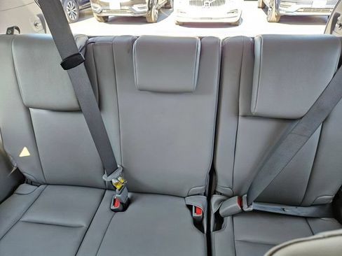 Used 2019 Toyota Highlander Limited AWD/4WD image 13