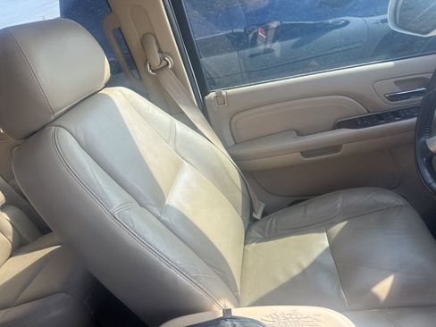 Used 2009 Cadillac Escalade 2WD image 7