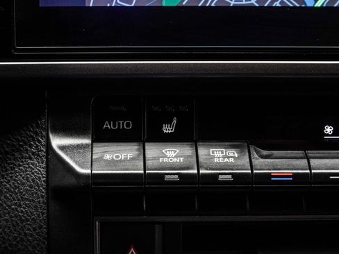 Used 2025 Toyota Camry XSE FWD image 25