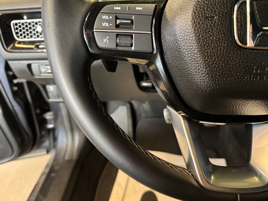Used 2025 Honda Civic Sport Touring image 11