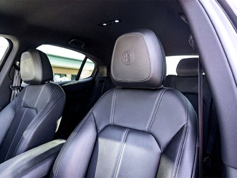 Used 2022 Alfa Romeo Stelvio Sprint image 13