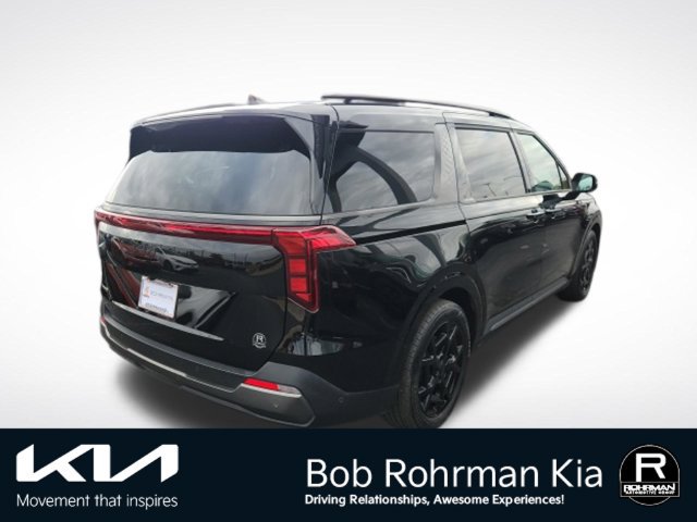 Used 2026 Kia Carnival SX w/ SX Dark Edition Package FWD image 5