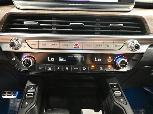 Used 2021 Kia Telluride SX w/ SX Prestige Package AWD/4WD image 16