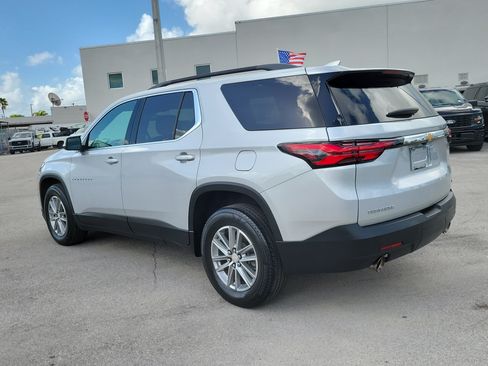 Used 2022 Chevrolet Traverse LT FWD image 7