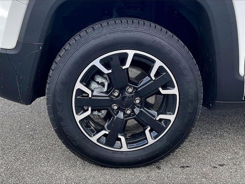 Used 2023 Jeep Renegade Trailhawk image 7