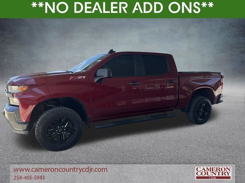 Used 2020 Chevrolet Silverado 1500 Custom Trail Boss w/ Custom Convenience Package AWD/4WD image 2