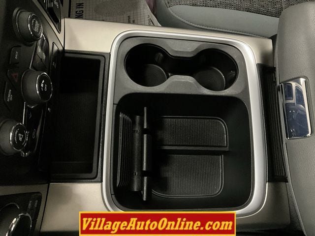 Used 2019 RAM 1500 Classic SLT w/ Luxury Group AWD/4WD image 21