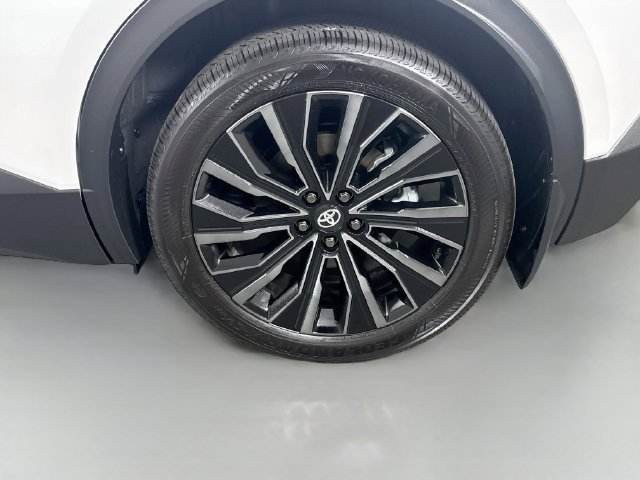 Certified 2026 Toyota C-HR w/ Cold Weather Package AWD/4WD image 33