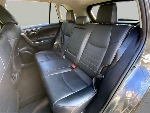 Used 2021 Toyota RAV4 XLE Premium FWD image 21